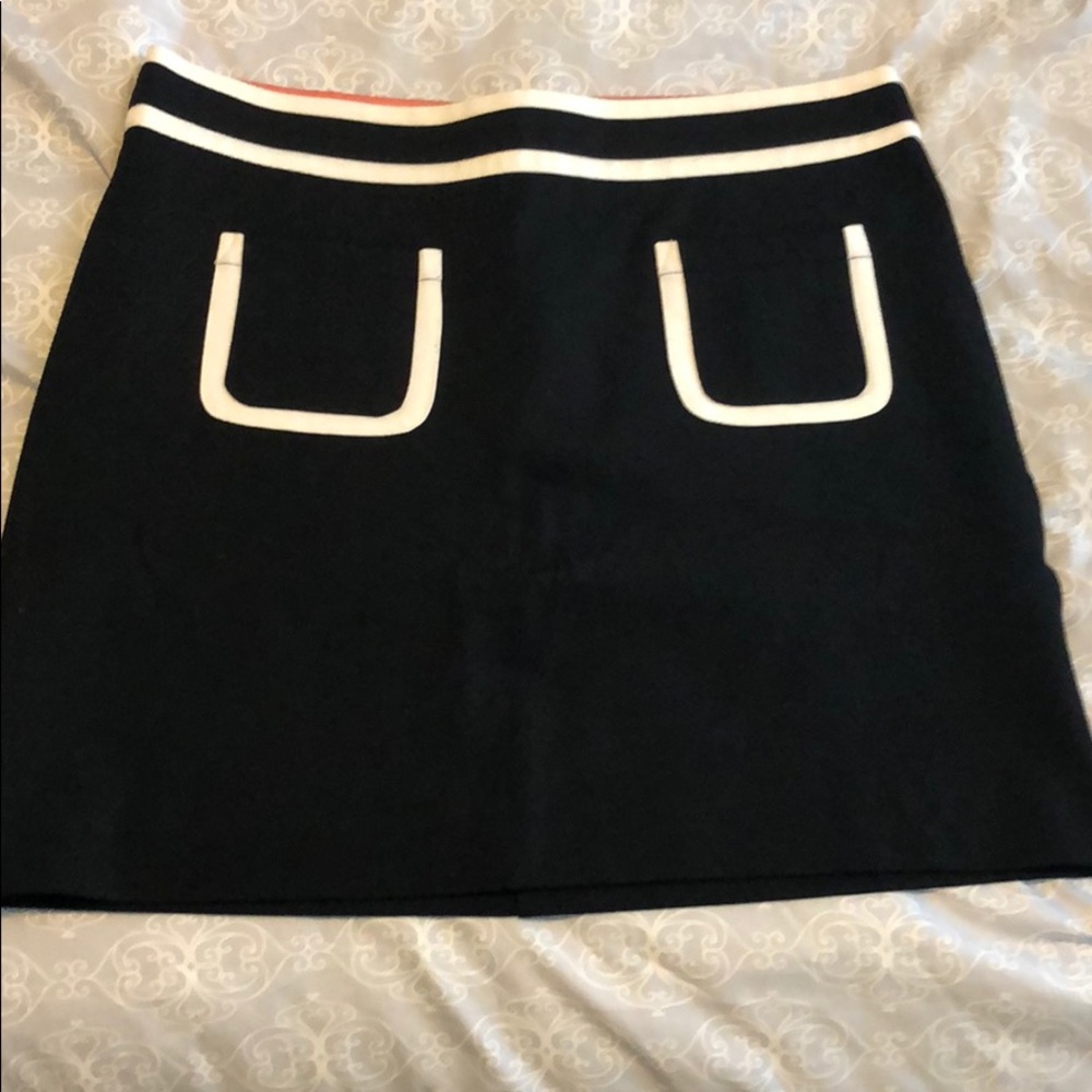 Banana Republic black skirt